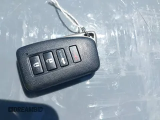 2013 Lexus GS 350 z VIN JTHBE1BLXD5017967, wystawiony jako IAAI lot #42050792 z przebiegiem 111 926 mil mil oraz . Historia ofert i sprzedaży dostępna na DreamBid. Obrazek 11.