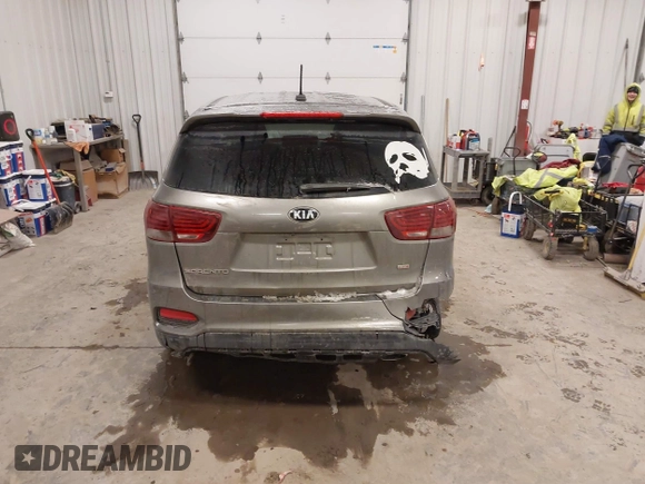 2019 Kia Sorento LX with VIN 5XYPG4A36KG498664, listed as a IAAI auction lot 41609272 with 172,042 mi miles. Bid and sale history available at carsss.com. Image 16.