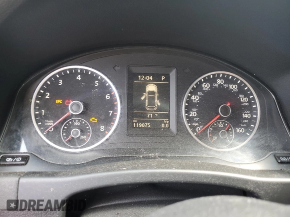 2016 Volkswagen Tiguan S with VIN WVGAV7AX9GW529699, listed as a Copart auction lot 62239475 with 119,075 mi miles and Clean title. Bid and sale history available at DreamBid. Image 9.