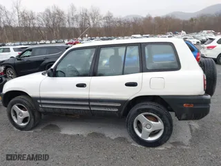 1999 Toyota RAV4 with VIN JT3HP10VXX7115145, listed as a IAAI auction lot 41853011 with 211,121 mi miles. Bid and sale history available at carsss.com. Image 15.