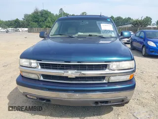 2005 Chevrolet Suburban Z71 z VIN 3GNFK16Z45G143706, wystawiony jako IAAI lot #42490777 z przebiegiem 311 368 mil mil oraz . Historia ofert i sprzedaży dostępna na DreamBid. Obrazek 6.