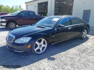 2012 Mercedes-Benz S-Class S 550 with VIN WDDNG7DB2CA442238, listed as a IAAI auction lot 42008130 with 167,821 mi miles. Bid and sale history available at carsss.com. Image 17.