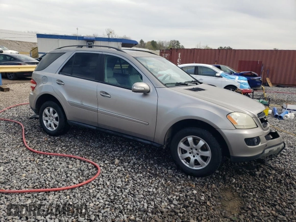 2007 Mercedes-Benz M 350 with VIN 4JGBB86E07A210036, listed as a Copart auction lot 50371575 with 209,986 mi miles and Salvage Title. Bid and sale history available at DreamBid. Image 4.