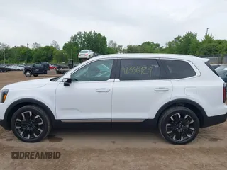 2024 Kia Telluride SX Prestige X-Line z VIN 5XYP5DGC4RG486441, wystawiony jako IAAI lot #42336929 z przebiegiem 14 033 mil mil oraz . Historia ofert i sprzedaży dostępna na DreamBid. Obrazek 14.