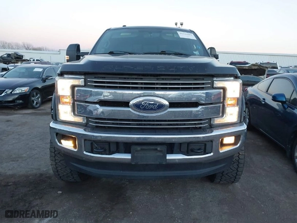 2017 Ford Super Duty F-250 SRW Lariat with VIN 1FT7W2BT2HEE31308, listed as a IAAI auction lot 41226862 with 147,483 mi miles. Bid and sale history available at carsss.com. Image 13.