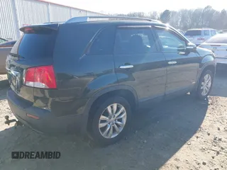 2011 Kia Sorento EX with VIN 5XYKUDA25BG093924, listed as a IAAI auction lot 41648802 with 221,355 mi miles. Bid and sale history available at carsss.com. Image 4.