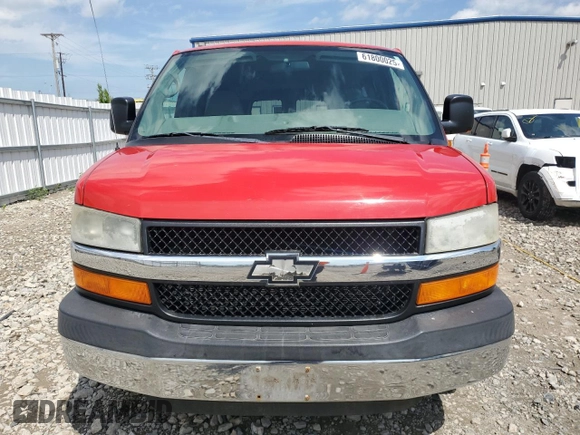 2008 Chevrolet Express Passenger z VIN 1GAHG39K181223926, wystawiony jako Copart lot #61800025 z przebiegiem 121 574 mil mil oraz Czysty tytuł • Clean title. Historia ofert i sprzedaży dostępna na DreamBid. Obrazek 5.