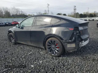 2022 Tesla Model Y Performance z VIN 7SAYGDEFXNF326967, wystawiony jako Copart lot #48934175 z przebiegiem 53 167 mil mil oraz Szkoda całkowita • Salvage title. Historia ofert i sprzedaży dostępna na DreamBid. Obrazek 2.