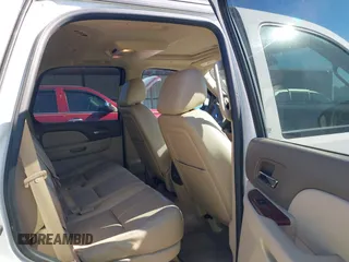 2013 Chevrolet Tahoe LT with VIN 1GNSCBE07DR256584, listed as a IAAI auction lot 39068684 with 139,897 mi miles and . Bid and sale history available at DreamBid. Image 8.