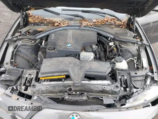 2013 BMW 3 Series 328i z VIN WBA3A5G53DNP24506, wystawiony jako IAAI lot #42289668 z przebiegiem 81 388 mil mil oraz . Historia ofert i sprzedaży dostępna na DreamBid. Obrazek 10.