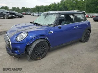 2021 MINI Hardtop 2 Door Cooper with VIN WMWXR3C08M2N56811, listed as a Copart auction lot 59029444 with 33,334 mi miles and Salvage Title. Bid and sale history available at carsss.com. Image 1.