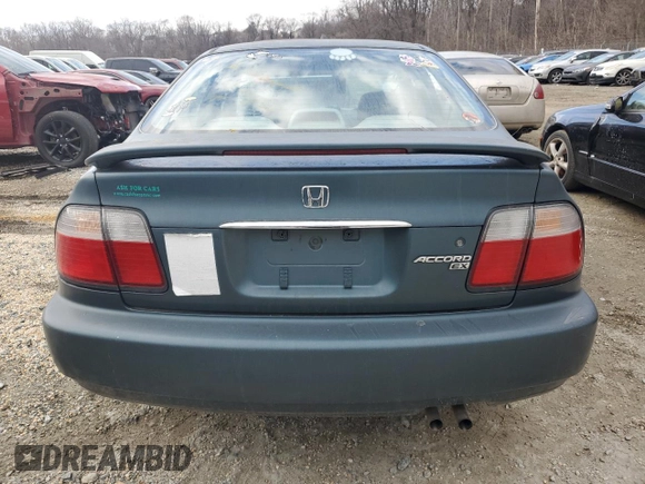 1996 Honda Accord EX with VIN 1HGCD5655TA028555, listed as a Copart auction lot 46263005 with 186,377 mi miles and Salvage Title. Bid and sale history available at DreamBid. Image 6.