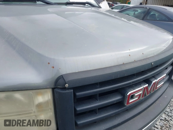 2008 GMC Sierra 1500 Work Truck z VIN 1GTEC19X08Z301295, wystawiony jako IAAI lot #41810350 z przebiegiem 266 306 mil mil oraz . Historia ofert i sprzedaży dostępna na DreamBid. Obrazek 14.