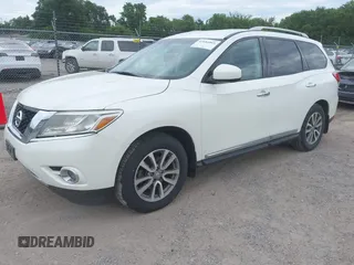 2015 Nissan Pathfinder Platinum with VIN 5N1AR2MM5FC667264, listed as a IAAI auction lot 42684869 with 173,749 mi miles and . Bid and sale history available at DreamBid. Image 2.