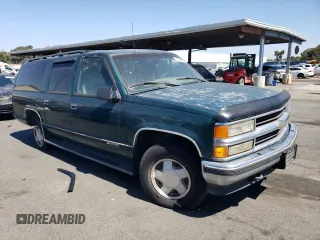1996 Chevrolet Suburban with VIN 3GNFK16R7TG137640, listed as a Copart auction lot 68962854 with 147,244 mi miles and Clean Title. Bid and sale history available at carsss.com. Image 4.
