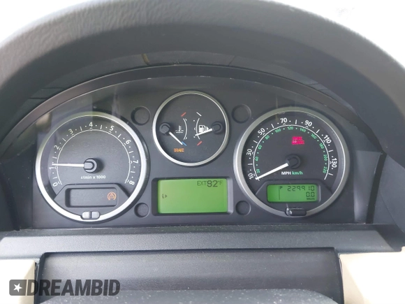 2006 Land Rover LR3 SE with VIN SALAD25416A369381, listed as a IAAI auction lot 41807834 with 229,910 mi miles. Bid and sale history available at carsss.com. Image 7.