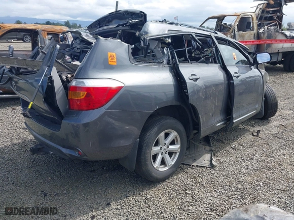 2010 Toyota Highlander SE with VIN 5TDJK3EH3AS022846, listed as a IAAI auction lot 40202093 with 1 mi miles. Bid and sale history available at carsss.com. Image 4.