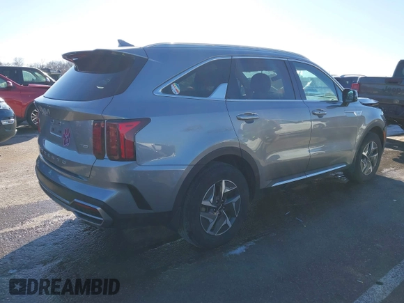 2022 Kia Sorento EX with VIN KNDRH4LG6N5076820, listed as a IAAI auction lot 41428430 with 44,446 mi miles and . Bid and sale history available at DreamBid. Image 4.