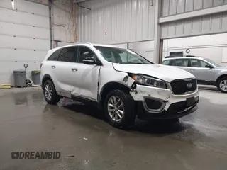 2016 Kia Sorento LX with VIN 5XYPGDA51GG047781, listed as a IAAI auction lot 42137935 with 103,386 mi miles. Bid and sale history available at carsss.com. Image 1.