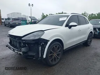2019 Porsche Cayenne S z VIN WP1AB2AY2KDA64548, wystawiony jako IAAI lot #42316649 z przebiegiem 28 110 mil mil oraz . Historia ofert i sprzedaży dostępna na DreamBid. Obrazek 2.