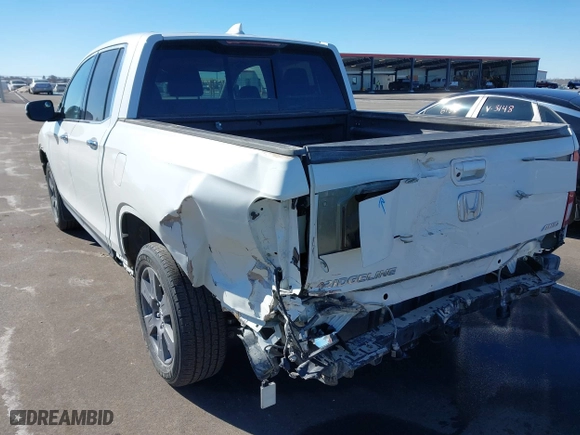 2020 Honda Ridgeline RTL-E with VIN 5FPYK3F76LB005008, listed as a IAAI auction lot 41662580 with 33,987 mi miles. Bid and sale history available at carsss.com. Image 6.