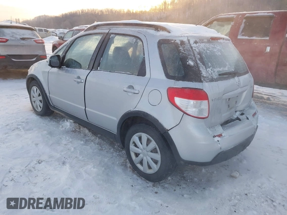 2011 Suzuki SX4 Crossover with VIN JS2YB5A36B6305317, listed as a IAAI auction lot 41333007 with 84,967 mi miles. Bid and sale history available at carsss.com. Image 3.