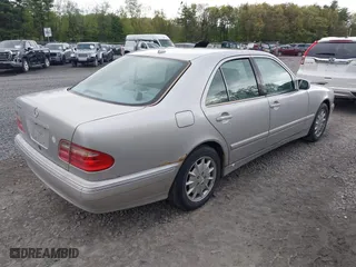2001 Mercedes-Benz E-Class with VIN WDBJF65J11B216449, listed as a IAAI auction lot 39378007 with 62,263 mi miles. Bid and sale history available at carsss.com. Image 4.