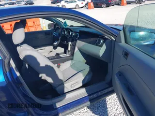 2007 Ford Mustang Deluxe with VIN 1ZVFT80N575315401, listed as a IAAI auction lot 41698515 with 157,141 mi miles. Bid and sale history available at carsss.com. Image 5.