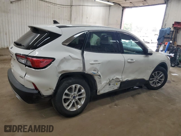 2021 Ford Escape SE with VIN 1FMCU9G62MUA50568, listed as a Copart auction lot 52630075 with 136,852 mi miles and Salvage Title. Bid and sale history available at carsss.com. Image 3.
