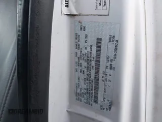2006 Ford Econoline Cargo z VIN 1FTNE24LX6HB35472, wystawiony jako IAAI lot #41707889 z przebiegiem 259 379 mil mil oraz . Historia ofert i sprzedaży dostępna na DreamBid. Obrazek 8.
