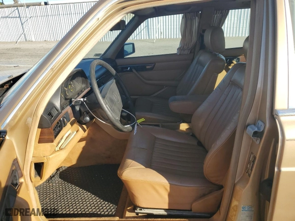 1987 Mercedes-Benz 300 Series 300SDL with VIN WDBCB25D4HA324393, listed as a Copart auction lot 45487265 with 245,723 mi miles and Salvage Title. Bid and sale history available at carsss.com. Image 7.