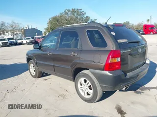 2005 Kia Sportage LX z VIN KNDJF723757132772, wystawiony jako IAAI lot #41436925 z przebiegiem 134 653 mil mil oraz . Historia ofert i sprzedaży dostępna na DreamBid. Obrazek 3.