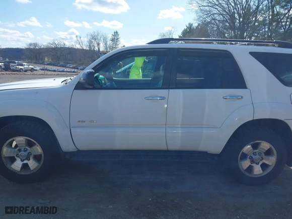 2006 Toyota 4Runner SR5 with VIN JTEBU14R168070401, listed as a IAAI auction lot 41977312 with 195,902 mi miles. Bid and sale history available at carsss.com. Image 14.