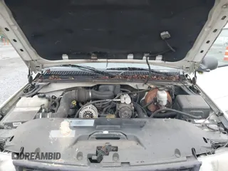 2002 Chevrolet Silverado 1500 Commercial with VIN 1GCEC14W02Z173601, listed as a IAAI auction lot 42230977 with 242,927 mi miles and . Bid and sale history available at DreamBid. Image 10.
