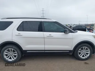 2017 Ford Explorer XLT z VIN 1FM5K7D8XHGC53849, wystawiony jako IAAI lot #42220485 z przebiegiem 135 902 mil mil oraz . Historia ofert i sprzedaży dostępna na DreamBid. Obrazek 13.