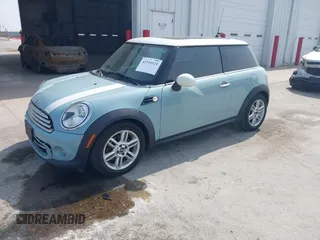 2013 MINI Hardtop with VIN WMWSU3C51DT372387, listed as a IAAI auction lot 42514124 with 100,560 mi miles and . Bid and sale history available at DreamBid. Image 18.