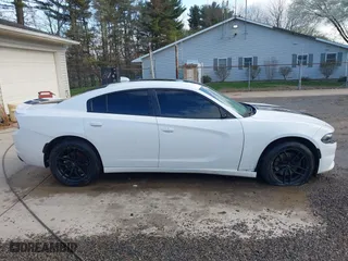 2016 Dodge Charger SXT with VIN 2C3CDXJG0GH175381, listed as a IAAI auction lot 41985221 with 119,507 mi miles. Bid and sale history available at carsss.com. Image 13.