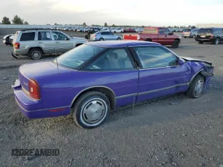 1989 Oldsmobile Cutlass z VIN 1G3WH14W1KD301718, wystawiony jako Copart lot #71632384 z przebiegiem Nie podano mil oraz Szkody całkowita. Historia ofert i sprzedaży dostępna na DreamBid. Obrazek 3.
