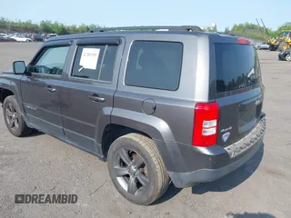 2015 Jeep Patriot High Altitude с VIN 1C4NJRFB6FD176777, выставлен на аукционе IAAI как лот 42381159 с пробегом 139 530 миль миль и . История ставок и продаж доступна на DreamBid. Изображение 3.