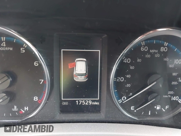 2017 Toyota RAV4 Limited with VIN 2T3YFREV0HW403543, listed as a IAAI auction lot 41448264 with 17,529 mi miles. Bid and sale history available at carsss.com. Image 7.