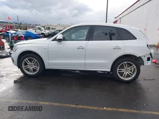 2015 Audi Q5 Premium Plus с VIN WA1DGAFP9FA117516, выставлен на аукционе IAAI как лот 41482588 с пробегом 113 324 миль миль и . История ставок и продаж доступна на DreamBid. Изображение 15.