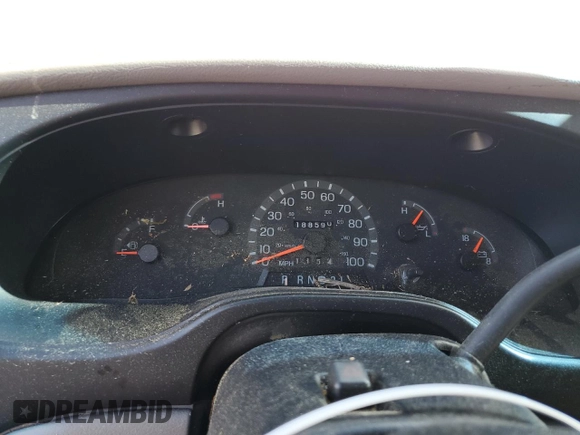2001 Ford Econoline Passenger XL z VIN 1FBSS31LX1HB15466, wystawiony jako Copart lot #55667965 z przebiegiem 188 590 mil mil oraz Szkoda całkowita • Salvage title. Historia ofert i sprzedaży dostępna na DreamBid. Obrazek 9.