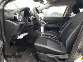 2025 Nissan Versa SV z VIN 3N1CN8EV6SL812476, wystawiony jako Copart lot #54607055 z przebiegiem 183 mil mil oraz Szkoda całkowita • Salvage title. Historia ofert i sprzedaży dostępna na DreamBid. Obrazek 7.
