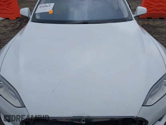 2016 Tesla Model S 70 with VIN 5YJSA1E11GF132984, listed as a IAAI auction lot 42428634 with Not provided miles and . Bid and sale history available at DreamBid. Image 10.
