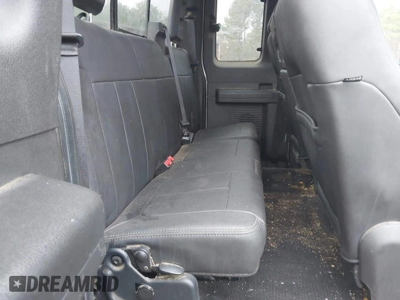 2011 Ford F-250 XL with VIN 1FT7X2B63BEB03510, listed as a IAAI auction lot 41526873 with 323,936 mi miles and . Bid and sale history available at DreamBid. Image 8.