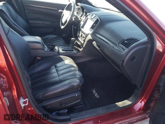2014 Chrysler 300 S with VIN 2C3CCABT2EH340369, listed as a Copart auction lot 49133504 with 117,573 mi miles and Non Repairable. Bid and sale history available at DreamBid. Image 5.