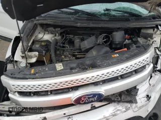 2013 Ford Explorer XLT with VIN 1FM5K7D89DGA76253, listed as a Copart auction lot 50044085 with 239,969 mi miles and Salvage Title. Bid and sale history available at DreamBid. Image 13.