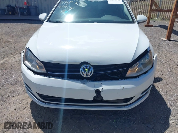 2015 Volkswagen Golf SportWagen TDI SE with VIN 3VWCA7AU2FM507053, listed as a IAAI auction lot 42117396 with 124,946 mi miles. Bid and sale history available at carsss.com. Image 6.