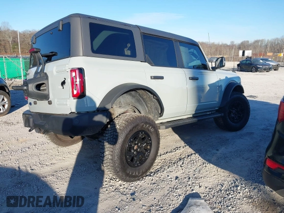 2022 Ford Bronco with VIN 1FMEE5DPXNLB34611, listed as a IAAI auction lot 41667235 with 38,460 mi miles. Bid and sale history available at carsss.com. Image 4.