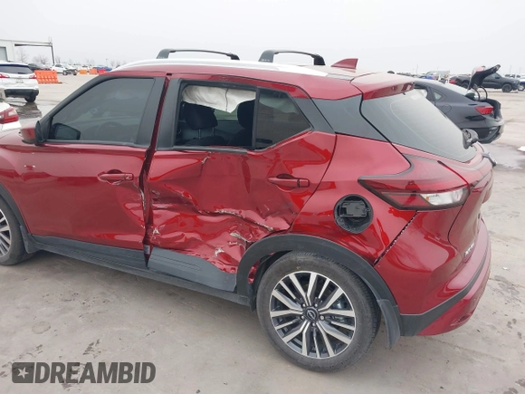2024 Nissan Kicks SV with VIN 3N1CP5CV0RL517282, listed as a IAAI auction lot 41725085 with 4,932 mi miles. Bid and sale history available at carsss.com. Image 6.